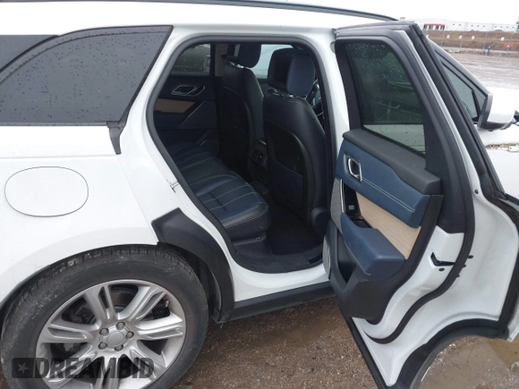 2018 Land Rover Range Rover Velar with VIN SALYC2RVXJA700410, listed as a IAAI auction lot 41534681 with 38,447 mi miles and . Bid and sale history available at DreamBid. Image 8.