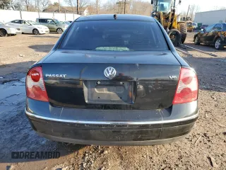 2004 Volkswagen Passat GLX with VIN WVWRH63BX4P143681, listed as a Copart auction lot 86345314 with 186,634 mi miles and Salvage title. Bid and sale history available at DreamBid. Image 6.