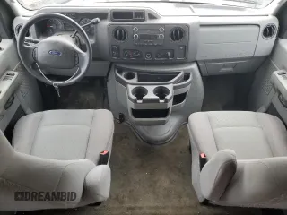 2011 Ford Econoline Passenger XL z VIN 1FBSS3BL5BDB10912, wystawiony jako Copart lot #42897565 z przebiegiem 81 907 mil mil oraz Nie do naprawy • Non repairable. Historia ofert i sprzedaży dostępna na DreamBid. Obrazek 8.