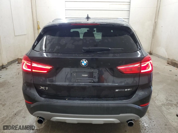 2018 BMW X1 sDrive28i with VIN WBXHU7C34J5L08334, listed as a Copart auction lot 52177725 with 81,074 mi miles and Salvage Title. Bid and sale history available at carsss.com. Image 6.