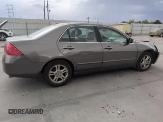 2006 Honda Accord EX-L z VIN 1HGCM56866A047744, wystawiony jako Copart lot #57266065 z przebiegiem 263 618 mil mil oraz Szkoda całkowita • Salvage title. Historia ofert i sprzedaży dostępna na DreamBid. Obrazek 3.
