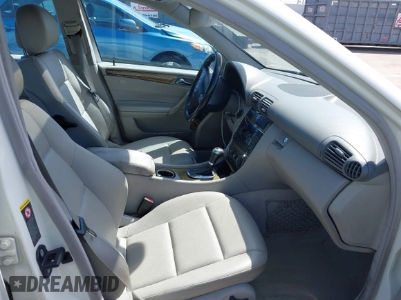 2007 Mercedes-Benz C 230 Sport with VIN WDBRF52H67A929926, listed as a IAAI auction lot 42008501 with 188,076 mi miles and . Bid and sale history available at DreamBid. Image 5.
