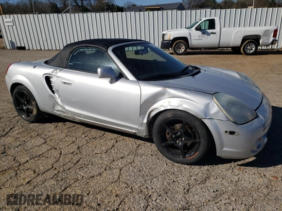 2003 Toyota MR2 z VIN JTDFR320630056446, wystawiony jako Copart lot #49596745 z przebiegiem 126 066 mil mil oraz Szkoda całkowita • Salvage title. Historia ofert i sprzedaży dostępna na DreamBid. Obrazek 4.