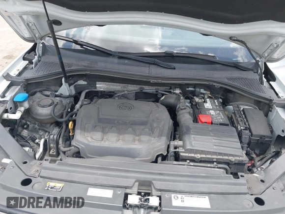 2018 Volkswagen Tiguan SEL with VIN 3VV3B7AX4JM188193, listed as a IAAI auction lot 42107802 with 68,911 mi miles and . Bid and sale history available at DreamBid. Image 10.