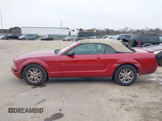 2008 Ford Mustang Deluxe with VIN 1ZVHT84N885204927, listed as a IAAI auction lot 41395944 with 144,892 mi miles and . Bid and sale history available at carsss.com. Image 12.