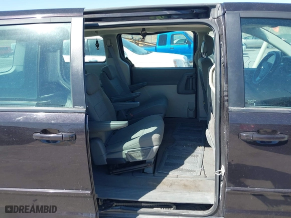 2010 Dodge Grand Caravan SE with VIN 2D4RN4DE6AR297369, listed as a IAAI auction lot 42036741 with 200,298 mi miles. Bid and sale history available at carsss.com. Image 8.
