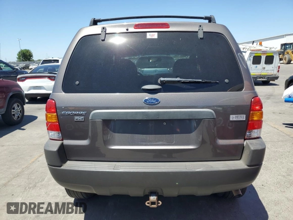 2002 Ford Escape XLT Choice with VIN 1FMYU04182KB99540, listed as a Copart auction lot 61493365 with 156,207 mi miles and Salvage title. Bid and sale history available at DreamBid. Image 6.