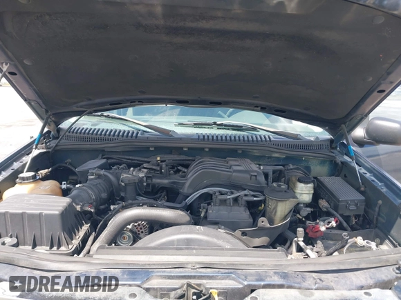 2005 Ford Explorer XLS with VIN 1FMZU62K15UA24414, listed as a IAAI auction lot 42154776 with 195,971 mi miles and . Bid and sale history available at DreamBid. Image 10.