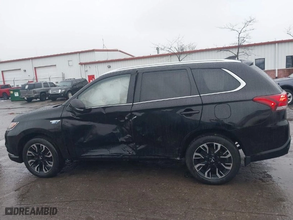 2018 Mitsubishi Outlander PHEV SEL with VIN JA4J24A51JZ026128, listed as a IAAI auction lot 41362805 with 76341 miles. Bid and sale history available at carsss.com. Image 14.