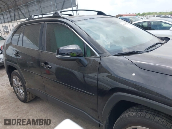 2025 Toyota RAV4 XLE Premium with VIN 2T3C1RFV9SC323495, listed as a IAAI auction lot 42136805 with 947 mi miles and . Bid and sale history available at DreamBid. Image 13.