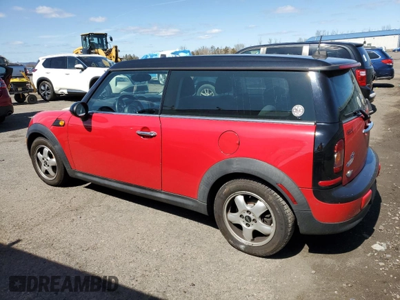 2010 MINI Clubman z VIN WMWML3C52ATX51812, wystawiony jako Copart lot #51457635 z przebiegiem 84 719 mil mil oraz Szkoda całkowita • Salvage title. Historia ofert i sprzedaży dostępna na DreamBid. Obrazek 2.