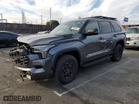 2025 Toyota Sequoia SR5 with VIN 7SVAAABA5SX053838, listed as a Copart auction lot 43636405 with 1,553 mi miles and Salvage Title. Bid and sale history available at carsss.com. Image 1.