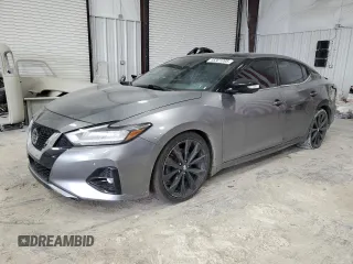 2019 Nissan Maxima SV with VIN 1N4AA6AV8KC383305, listed as a Copart auction lot 45301095 with 135,846 mi miles and Salvage Title. Bid and sale history available at carsss.com. Image 1.