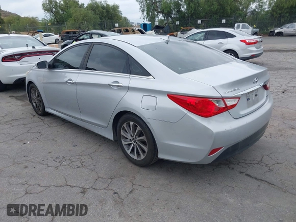 2014 Hyundai Sonata SE with VIN 5NPEC4AC3EH882711, listed as a IAAI auction lot 42192424 with 189,279 mi miles and . Bid and sale history available at DreamBid. Image 3.