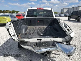 2018 Ram 1500 SLT with VIN 1C6RR6GG2JS104828, listed as a Copart auction lot 49711825 with 140,083 mi miles and Salvage title. Bid and sale history available at DreamBid. Image 6.