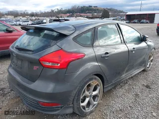 2015 Ford Focus ST with VIN 1FADP3L9XFL227184, listed as a IAAI auction lot 41397453 with 71,061 mi miles. Bid and sale history available at carsss.com. Image 4.