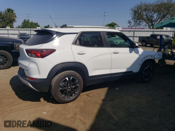 2021 Chevrolet TrailBlazer LT with VIN KL79MPSL5MB111419, listed as a Copart auction lot 70817134 with 57,069 mi miles and Salvage Title. Bid and sale history available at DreamBid. Image 3.