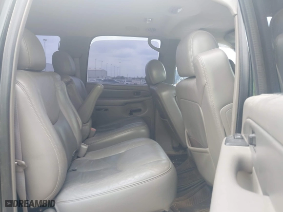 2004 GMC Yukon XL Denali with VIN 1GKFK66UX4J254627, listed as a IAAI auction lot 42000248 with 1 mi miles. Bid and sale history available at carsss.com. Image 8.