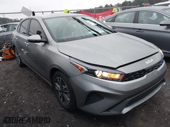 2024 Kia Forte LXS with VIN 3KPF24ADXRE820491, listed as a IAAI auction lot 41526871 with 5,675 mi miles and . Bid and sale history available at DreamBid. Image 1.