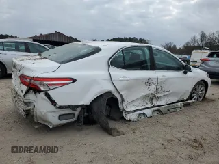 2020 Toyota Camry LE with VIN 4T1C11AK4LU930850, listed as a Copart auction lot 47626665 with 115,824 mi miles and Salvage Title. Bid and sale history available at DreamBid. Image 3.