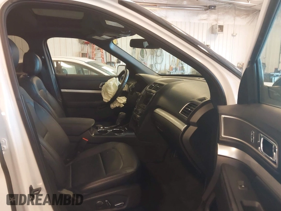 2017 Ford Explorer XLT with VIN 1FM5K8D88HGE06959, listed as a IAAI auction lot 42269672 with 87,372 mi miles and . Bid and sale history available at DreamBid. Image 5.