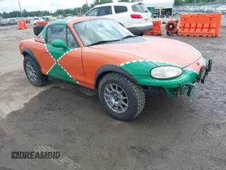 1999 Mazda MX-5 Miata with VIN JM1NB3531X0116676, listed as a IAAI auction lot 42454285 with 201,534 mi miles and . Bid and sale history available at DreamBid. Image 1.