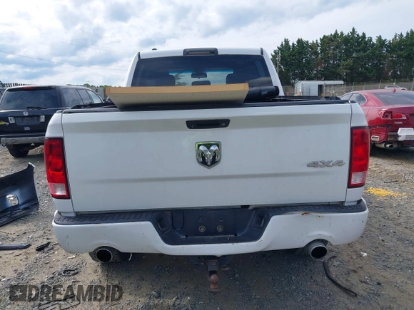2015 Ram 1500 Express z VIN 1C6RR7KT0FS599158, wystawiony jako IAAI lot #42204986 z przebiegiem 113 478 mil mil oraz . Historia ofert i sprzedaży dostępna na DreamBid. Obrazek 17.