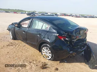 2018 Mazda 3 Sport z VIN 3MZBN1U76JM172939, wystawiony jako IAAI lot #42189372 z przebiegiem Nie podano mil oraz . Historia ofert i sprzedaży dostępna na DreamBid. Obrazek 3.