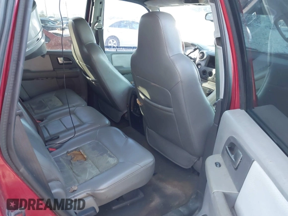 2004 Ford Expedition Special Service with VIN 1FMFU16L34LB23913, listed as a IAAI auction lot 41356774 with 314,079 mi miles. Bid and sale history available at carsss.com. Image 8.