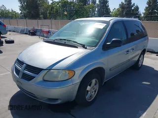 2005 Dodge Caravan SXT with VIN 1D4GP45R25B284206, listed as a IAAI auction lot 42548089 with 271,404 mi miles and . Bid and sale history available at DreamBid. Image 6.
