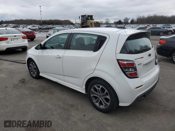 2018 Chevrolet Sonic LT z VIN 1G1JD6SB8J4112882, wystawiony jako Copart lot #50329714 z przebiegiem 92 192 mil mil oraz Szkoda całkowita • Salvage title. Historia ofert i sprzedaży dostępna na DreamBid. Obrazek 2.