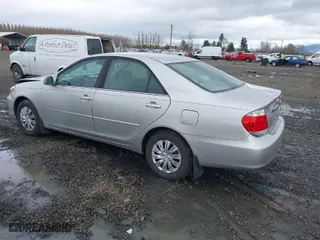 2006 Toyota Camry STD with VIN 4T1BE32K86U157718, listed as a IAAI auction lot 41805465 with 327,299 mi miles. Bid and sale history available at carsss.com. Image 3.