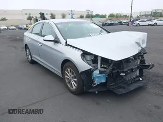 2018 Hyundai Sonata SE z VIN 5NPE24AF0JH629319, wystawiony jako IAAI lot #42433087 z przebiegiem 30 568 mil mil oraz . Historia ofert i sprzedaży dostępna na DreamBid. Obrazek 1.