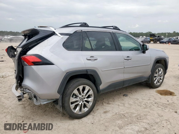 2025 Toyota RAV4 XLE Premium z VIN 2T3A1RFV6SC501208, wystawiony jako Copart lot #63846385 z przebiegiem 5 196 mil mil oraz Szkoda całkowita • Salvage title. Historia ofert i sprzedaży dostępna na DreamBid. Obrazek 3.