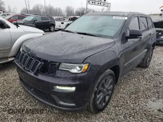 2018 Jeep Grand Cherokee Overland z VIN 1C4RJFCT3JC268599, wystawiony jako Copart lot #85242404 z przebiegiem 58 018 mil mil oraz Szkoda całkowita • Salvage title. Historia ofert i sprzedaży dostępna na DreamBid. Obrazek 1.