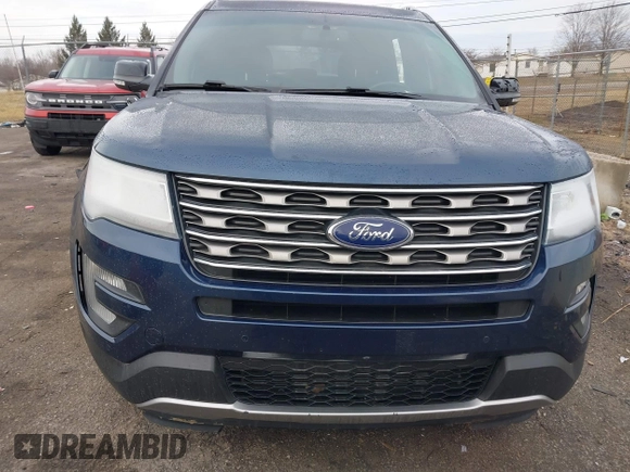 2016 Ford Explorer XLT with VIN 1FM5K8DH7GGB10927, listed as a IAAI auction lot 41695575 with 140,980 mi miles. Bid and sale history available at carsss.com. Image 12.