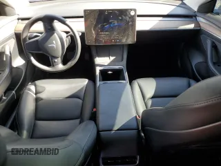 2023 Tesla Model 3 z VIN 5YJ3E1EA2PF627302, wystawiony jako Copart lot #56535485 z przebiegiem 30 522 mil mil oraz Szkoda całkowita • Salvage title. Historia ofert i sprzedaży dostępna na DreamBid. Obrazek 8.