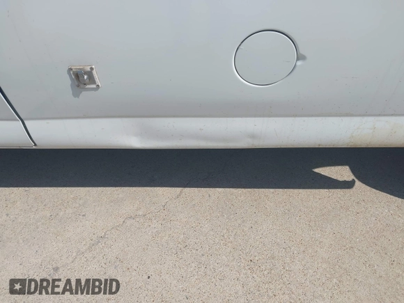 2019 Chevrolet Express Cargo Van with VIN 1GCWGAFPXK1164773, listed as a IAAI auction lot 41984554 with 87,916 mi miles. Bid and sale history available at carsss.com. Image 6.