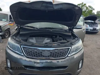 2014 Kia Sorento SX z VIN 5XYKWDA75EG461948, wystawiony jako IAAI lot #42180084 z przebiegiem 123 917 mil mil oraz . Historia ofert i sprzedaży dostępna na DreamBid. Obrazek 10.
