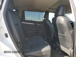 2019 Toyota Highlander SE z VIN 5TDJZRFH3KS943706, wystawiony jako Copart lot #51982925 z przebiegiem 62 596 mil mil oraz Szkoda całkowita • Salvage title. Historia ofert i sprzedaży dostępna na DreamBid. Obrazek 11.