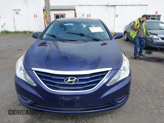 2013 Hyundai Sonata GLS with VIN 5NPEB4AC3DH669307, listed as a IAAI auction lot 42015043 with 105,690 mi miles and . Bid and sale history available at carsss.com. Image 12.