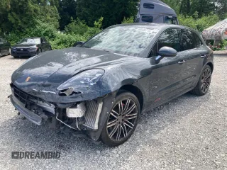 2017 Porsche Macan GTS с VIN WP1AG2A58HLB54809, выставлен на аукционе Copart как лот 56526715 с пробегом 90 362 миль миль и Списание • Salvage title. История ставок и продаж доступна на DreamBid. Изображение 1.