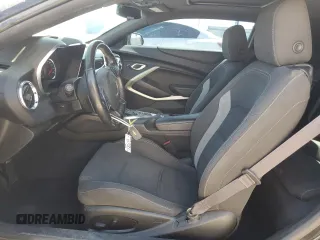 2017 Chevrolet Camaro 1LT z VIN 1G1FB1RX2H0132109, wystawiony jako Copart lot #49924125 z przebiegiem 48 504 mil mil oraz Szkoda całkowita • Salvage title. Historia ofert i sprzedaży dostępna na DreamBid. Obrazek 7.