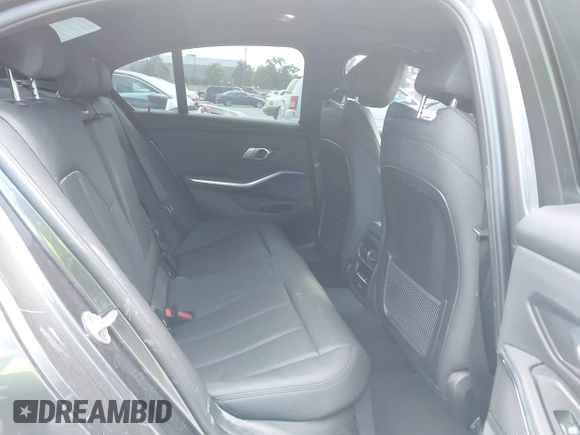 2021 BMW 3 Series 330i z VIN 3MW5R1J03M8B78350, wystawiony jako IAAI lot #42255695 z przebiegiem 49 158 mil mil oraz . Historia ofert i sprzedaży dostępna na DreamBid. Obrazek 8.