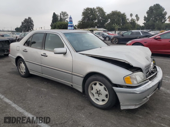 2000 Mercedes-Benz C 230 Kompressor with VIN WDBHA24G4YF929022, listed as a Copart auction lot 76266134 with 197,452 mi miles and Clean Title. Bid and sale history available at carsss.com. Image 4.