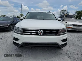 2021 Volkswagen Tiguan S with VIN 3VV1B7AX8MM051382, listed as a Copart auction lot 63998125 with 110,575 mi miles and Clean title. Bid and sale history available at DreamBid. Image 5.
