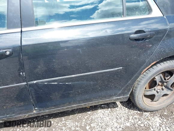 2011 Chevrolet Malibu 1LS with VIN 1G1ZB5E10BF293570, listed as a IAAI auction lot 42058205 with 92,316 mi miles and . Bid and sale history available at DreamBid. Image 15.