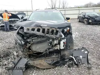 2020 Jeep Cherokee Latitude with VIN 1C4PJLCX3LD503427, listed as a Copart auction lot 50304915 with 29,541 mi miles and Salvage title. Bid and sale history available at DreamBid. Image 11.