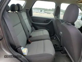 2005 Ford Escape XLS Value with VIN 1FMYU02ZX5KA88548, listed as a Copart auction lot 64025804 with 176,155 mi miles and Salvage Title. Bid and sale history available at carsss.com. Image 11.