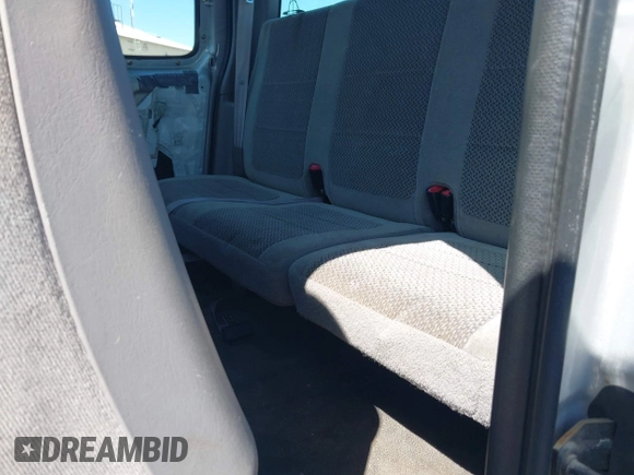 2002 Ford F-150 XL with VIN 1FTRX17252NA10531, listed as a IAAI auction lot 42686395 with 159,211 mi miles and . Bid and sale history available at DreamBid. Image 8.